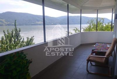 Casa individualapretabil pensiune pe Clisura Dunarii - 15