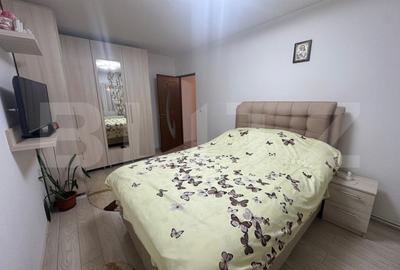 Apatament 3 camere renovat, zona 13 Decembrie - 5