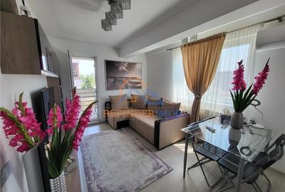 Apartament de vanzare cu 3 camere in zona Trapezului - 1