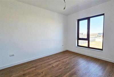 Duplex cu 5 camere cu Canalizare în Aeroport - 7