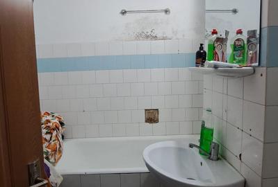 AGIGEA, 3 CAMERE DECOMANDAT 2 BAI, CENTRALA GAZ, 70 MP. PARCARE, BOXA - 26