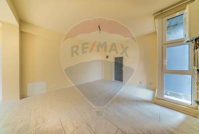 Apartament cu 2 camere semidecomandat în Intim - 2