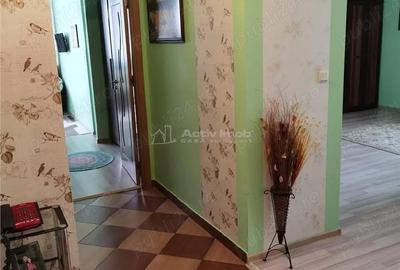Apartament cu 3 camere decomandat în UTA - 3