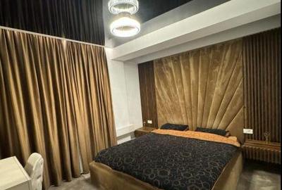 38559  Apartament 3 camere Palazu Mare - 1