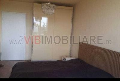 Apartament cu 3 camere semidecomandat, mobilat în Circumvalațiunii - 7