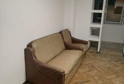 Apartament cu 2 camere decomandat în Central - 4