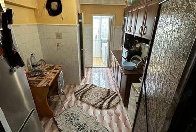 3 camere Ultracentral 2 bai 1 balcon imens acoperis cu POD ! locuri de parcare etaj4 super vecini! - 3