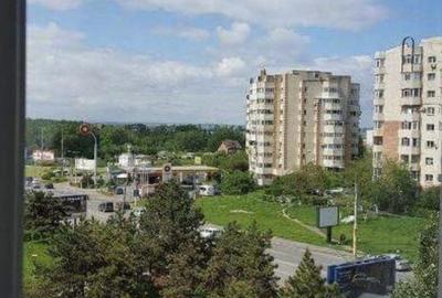 Apartament cu 2 camere decomandat în Palazu Mare - 3
