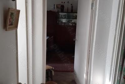 Apartament cu 3 camere semidecomandat în Central - 6