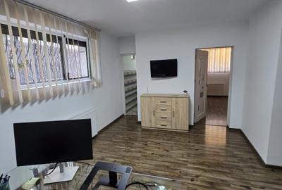 Apartament cu 2 camere decomandat în George Bacovia - 3