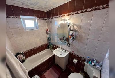 Apartament cu 2 camere semidecomandat, mobilat în Gherla - 7