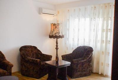 Apartament cu 4 camere decomandat, mobilat în Tineretului