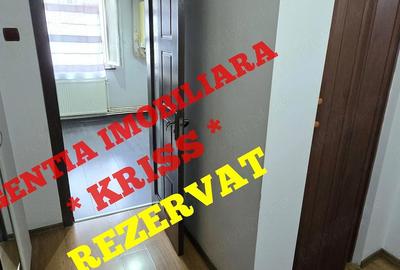 Apartament cu 3 camere semidecomandat în Banat