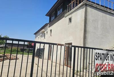 Cladire spatiu comercial - 2