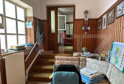 Casă cu 5 camere cu Teren 3000 Mp în Central - 13