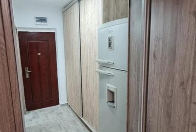 Garsonieră decomandată în Titan - 3