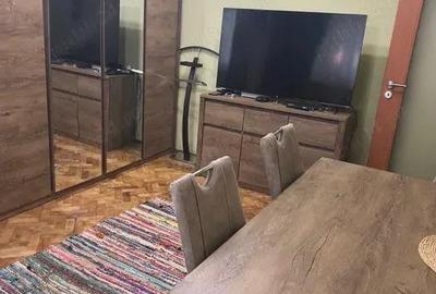 Apartament cu 2 camere semidecomandat în Ultracentral