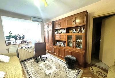 Apartament 2 camere etaj 2 zona centrala Str Pacii - 3