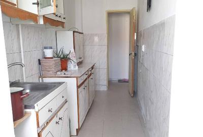 Garsoniera decomandata - zona Tractorul - 3