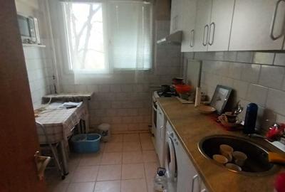 3 camere Titan - Barajul Lotru - 4 minutre metrou - 16