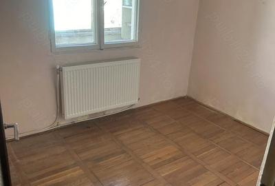 Apartament cu 4 camere decomandat în Central - 1
