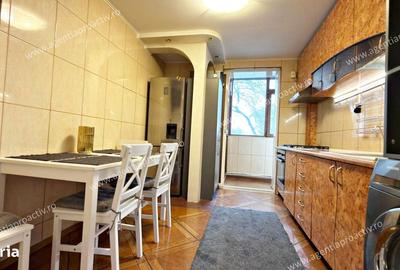 Apartament cu 2 camere decomandat în Micro 20 - 5
