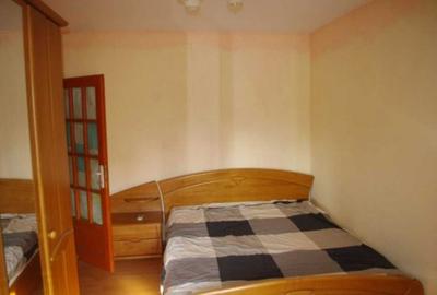 Apartament cu 3 camere decomandat în Văcăresti - 3