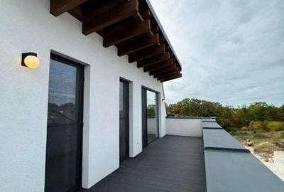 Casa noua deosebita, tip duplex , P+E+M, zona linistita in Faget - 2