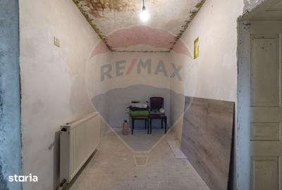 Casă cu 3 camere cu Teren 609 Mp în Părău - 8