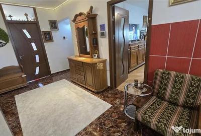 Apartament cu 4 camere decomandat în George Enescu - 3