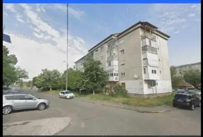 Apartament cu 3 camere decomandat în Central - 1