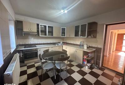 Casă cu 4 camere în Central - 5