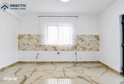 Casă cu 4 camere cu Teren 1800 Mp în Urecheni - 1
