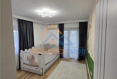 Vand apartament 3 camaere, zona Unirii - 20