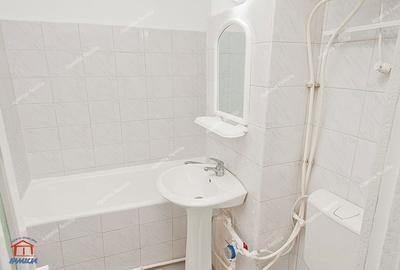 Garsonieră decomandată, mobilată în Port - 7