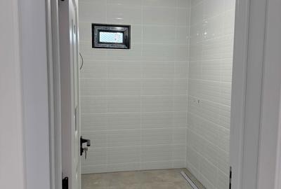 Casă cu 4 camere cu Teren 1300 Mp în Teișani - 2