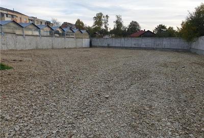 Spațiu comercial, de 1,000 mp, în Târgu Neamț - 1