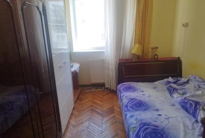 Apartament cu 3 camere semidecomandat în Central - 2