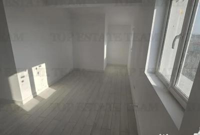 Apartament cu 4 camere decomandat în Central - 8