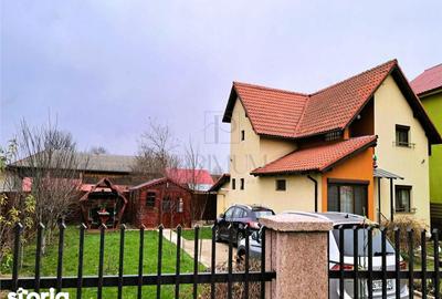 Casă cu 5 camere cu Teren 560 Mp în Sânmihaiu Român