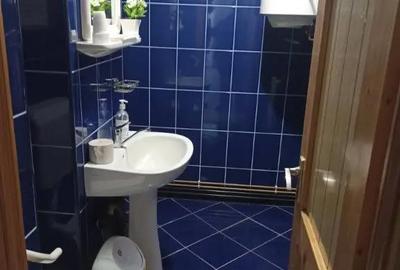 Spațiu comercial, de 78 mp, în Central - 4
