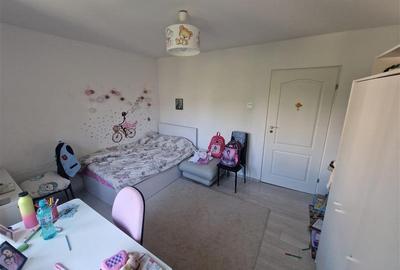 Apartament cu 2 camere decomandat în Micro 6 - 2