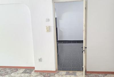 Garsonieră decomandată în P-ța Muncii - 10