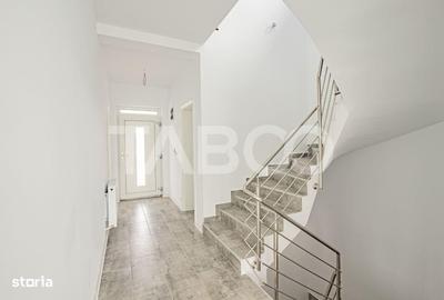 Casă cu 4 camere decomandat cu Teren 177 Mp în Central - 4