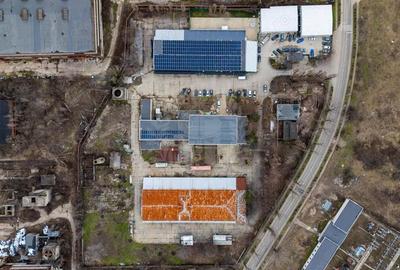 Spațiu comercial, de 22,300 mp, în Petrolului - 10