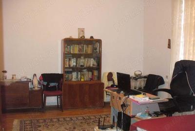 Apartament la casa zona centrala - 9