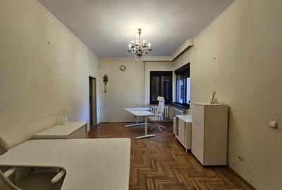 Casă individuală cu 7 camere cu Canalizare în Faleza Nord - 10