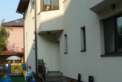 Vila singur curte, Prelungirea Ghencea - Langa Complex Primavara si LIDL - 1