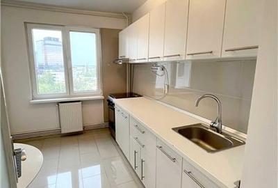 Apartament cu 3 camere semidecomandat, mobilat în Central - 1