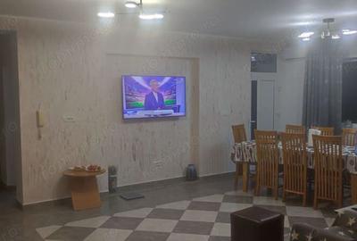 Vila S+P+1E deosebita proiect canadian - 1